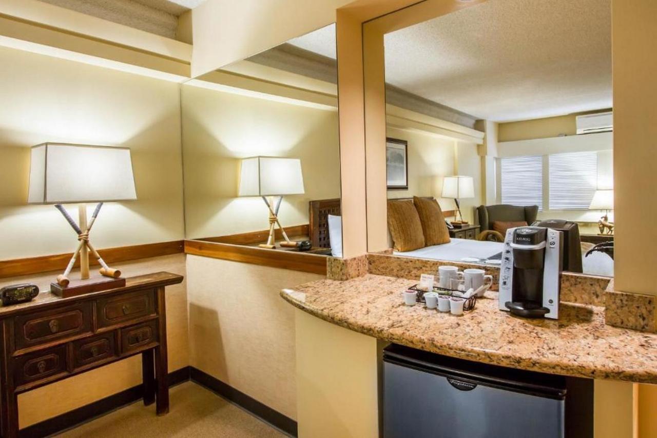 Hotel The Equus Honolulu Exterior foto
